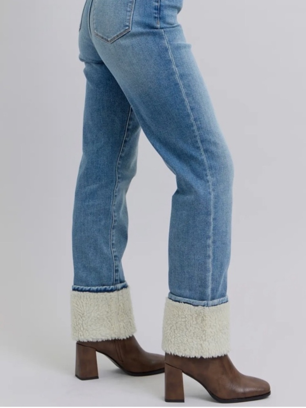 Judy Blue High Waist Shearling
Cuff Straight Jeans size 26 waist - Picture 9 of 11